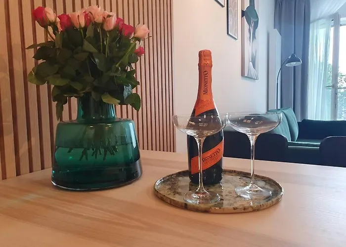 Strict Center Lejlighed *